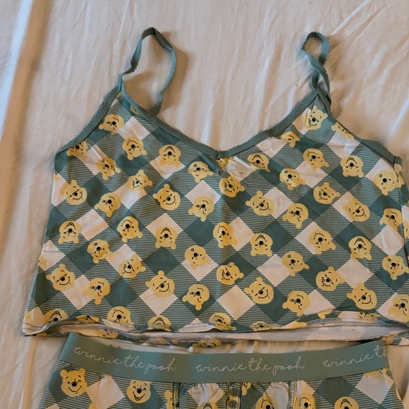Disney Winnie the Pooh Women's Pajama Set - Green and Yellow - Picture 3 of 4